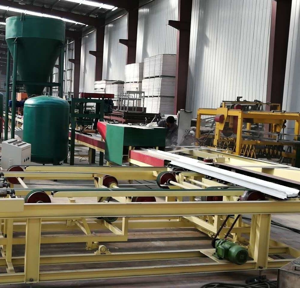 Polyurethane Decorative Cornices Line industrial reference