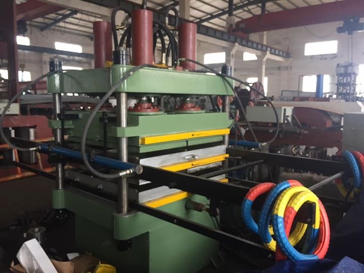 Rubber Pavers & Livestock Mats Production Line industrial reference