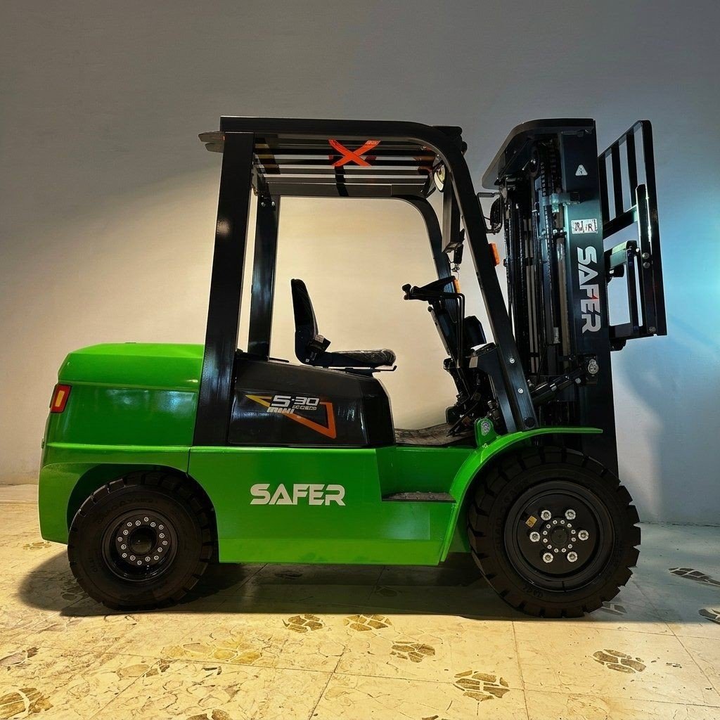 Rough Terrain Forklift industrial reference